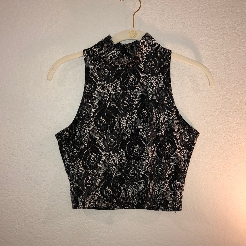 Black and white lace Crop top
